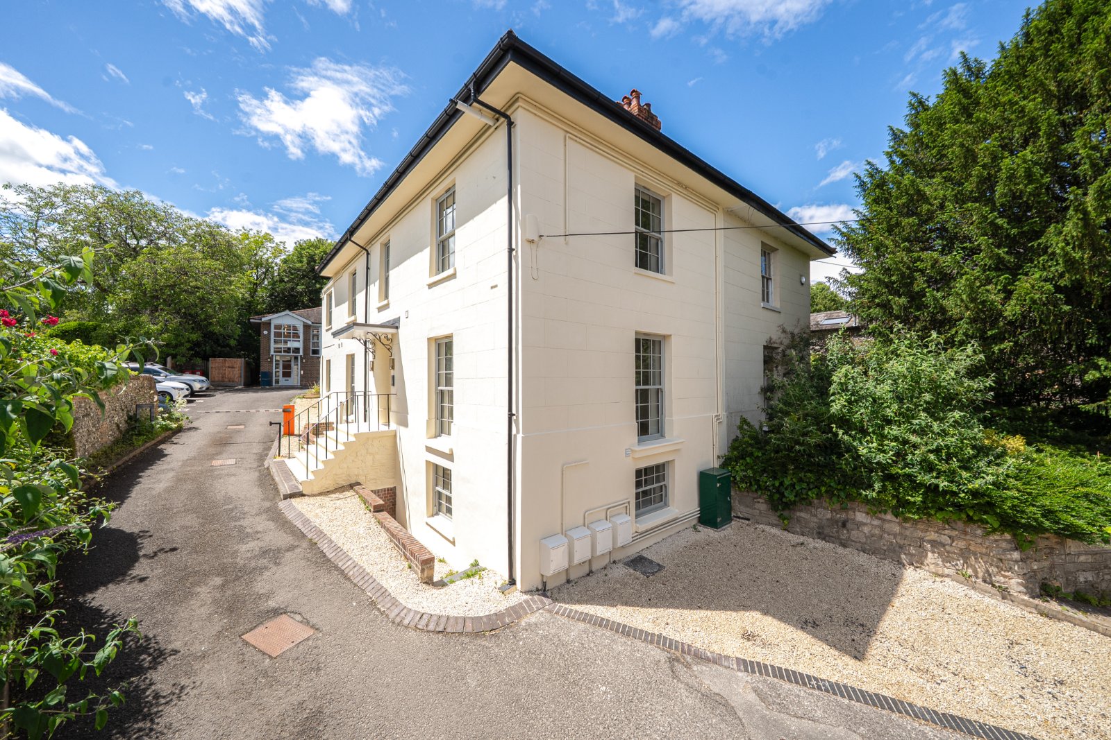 2 bedroom apartment for sale