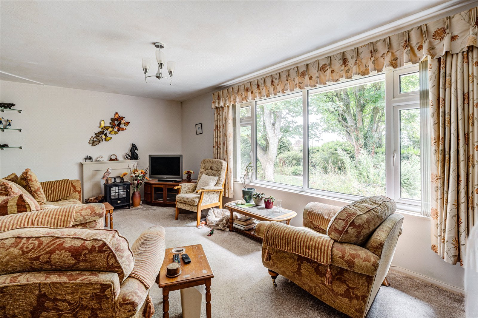 3 bedroom detached bungalow for sale