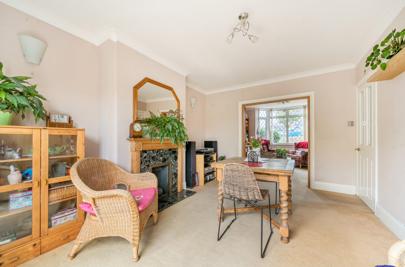 4 bedroom  semi-detached house for sale