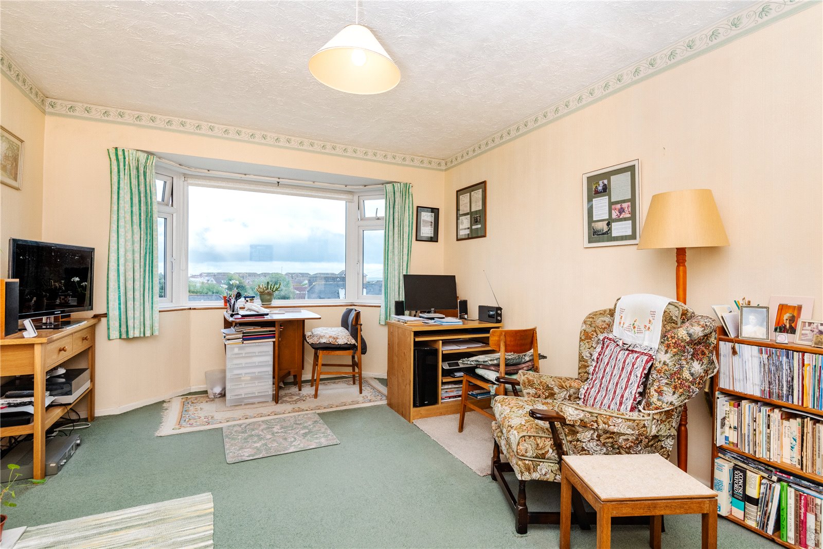 2 bedroom apartment for sale