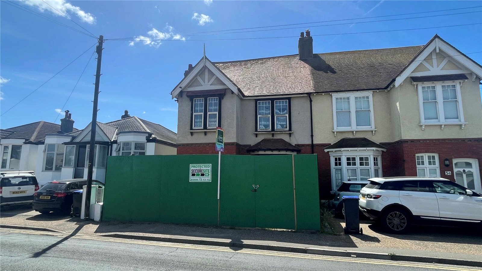4 bedroom semi-detached house for sale