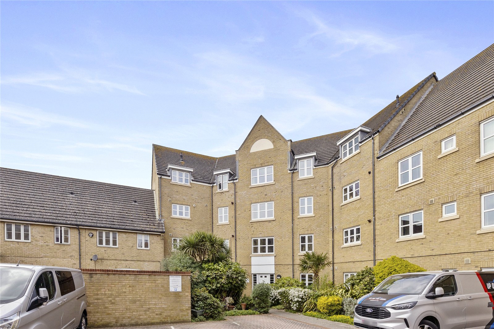 2 bedroom apartment for sale