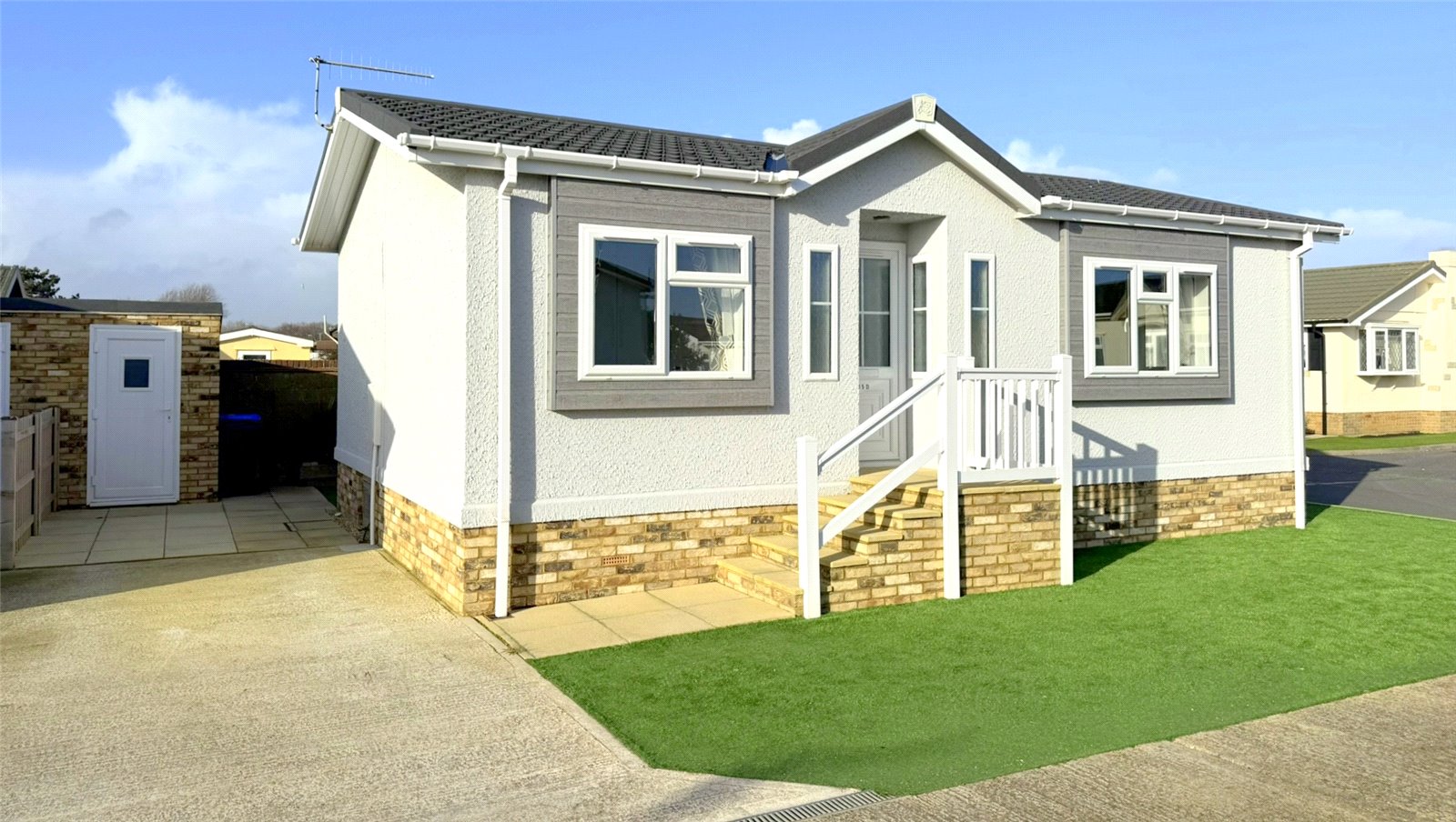2 bedroom park home for sale