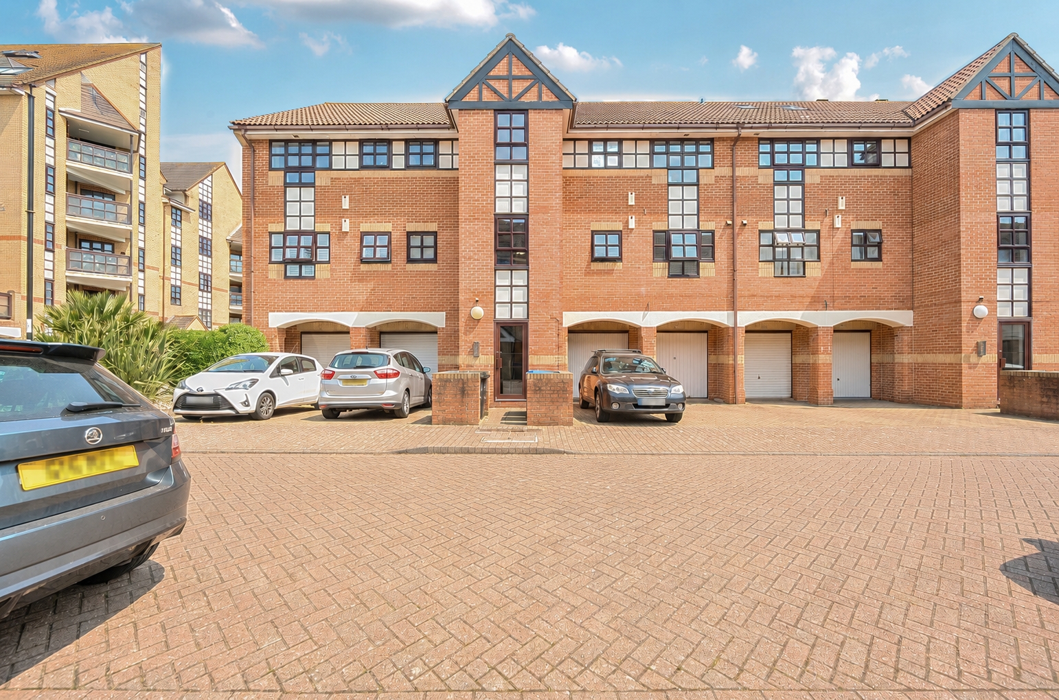 2 bedroom apartment for sale