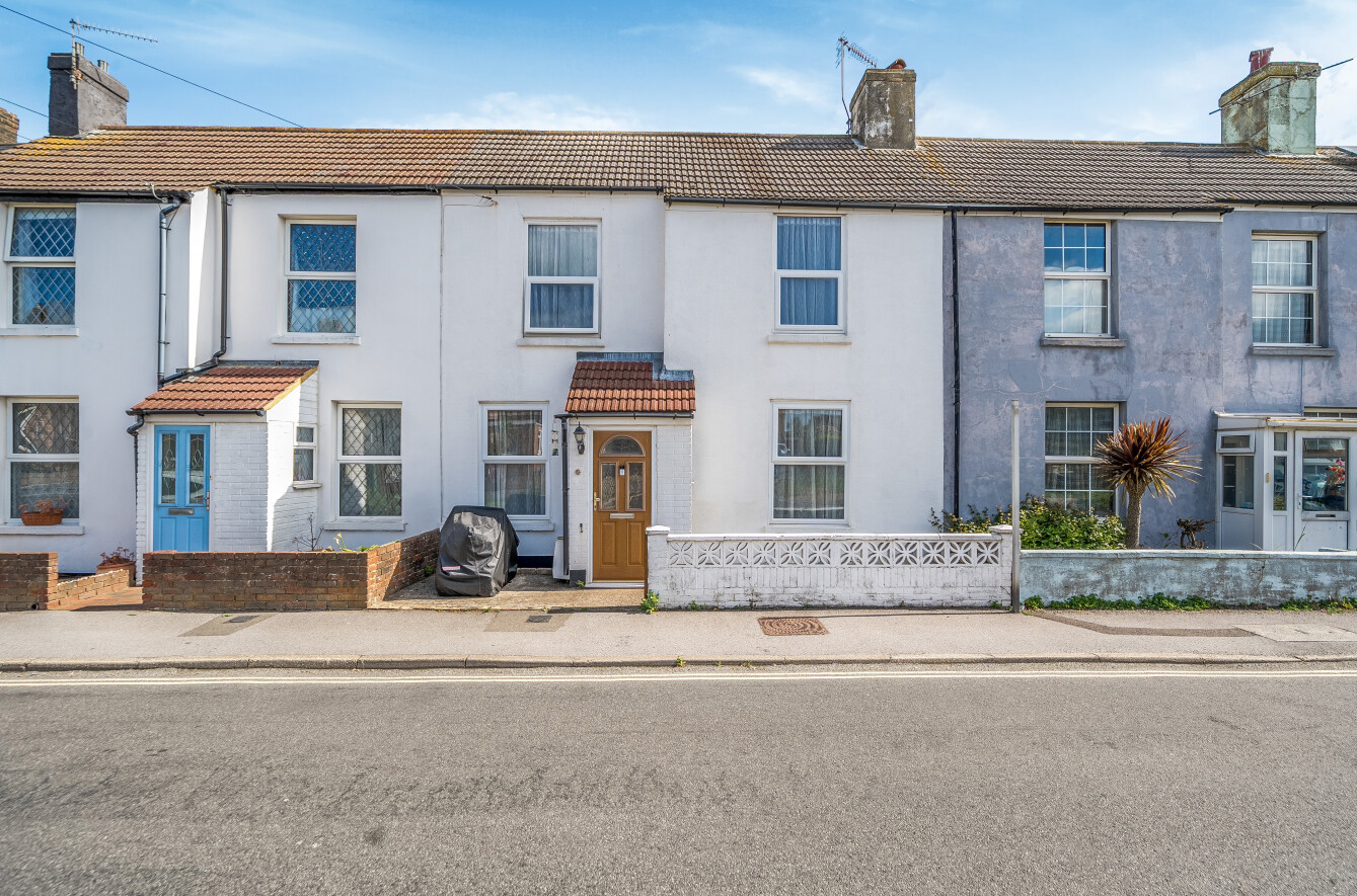 2 bedroom  terraced house for sale