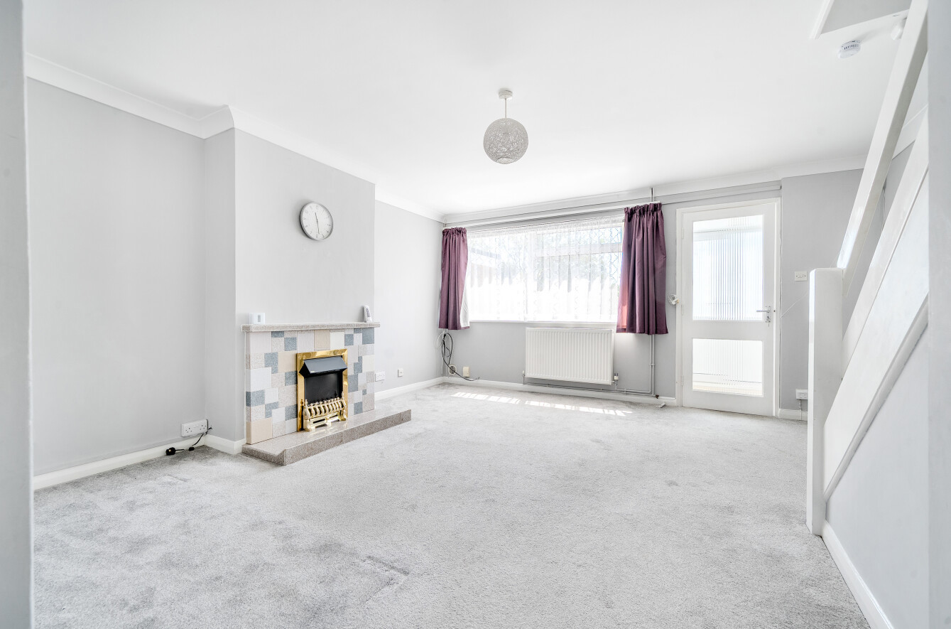3 bedroom  terraced house for sale