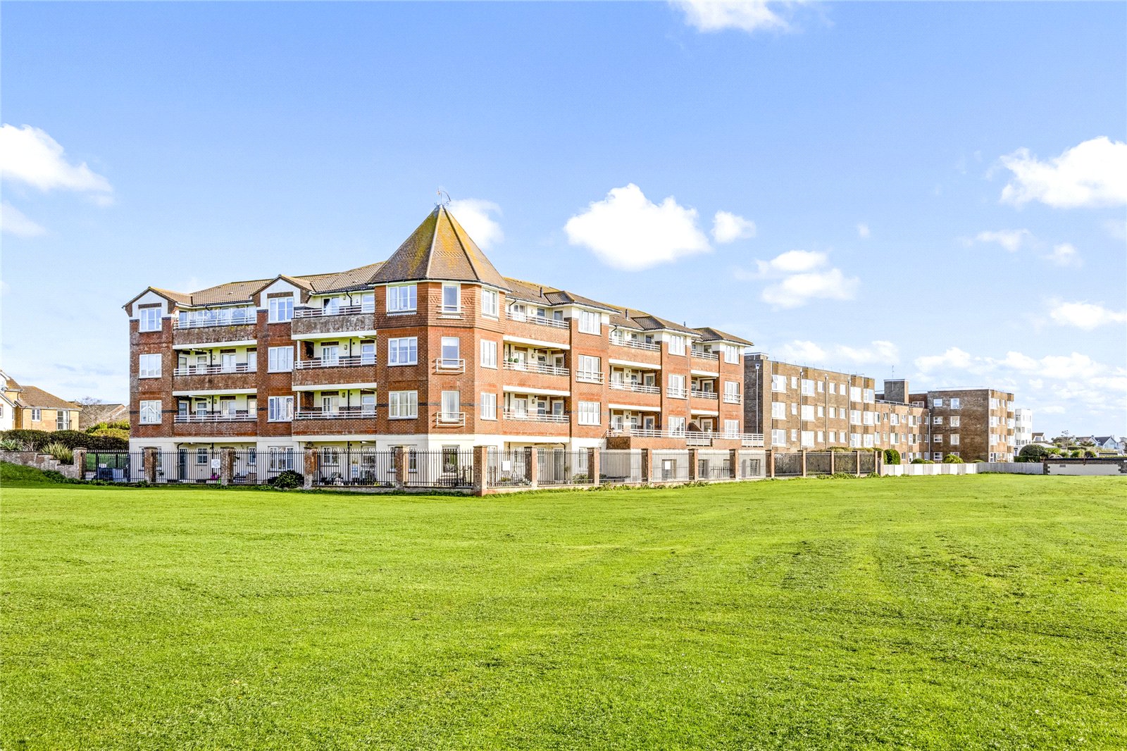 3 bedroom apartment for sale