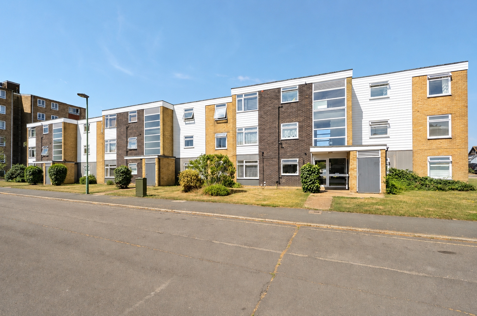 1 bedroom apartment for sale