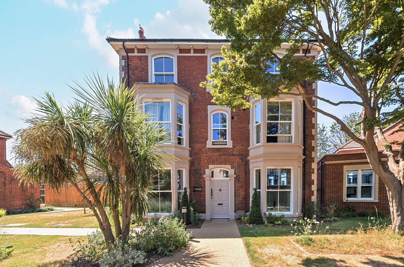 1 bedroom apartment for sale