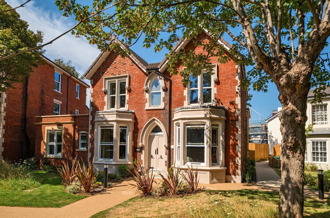 2 bedroom apartment for sale