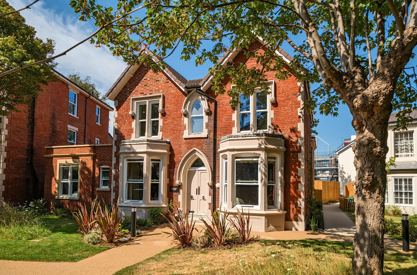 2 bedroom apartment for sale