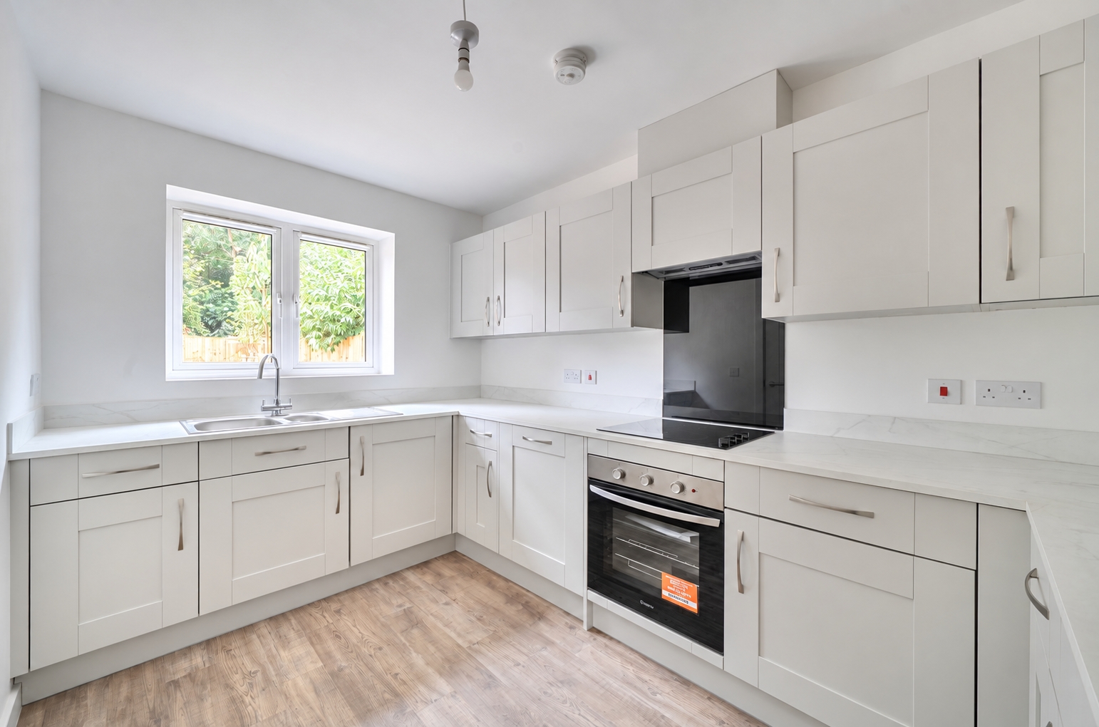 2 bedroom  semi-detached house for sale