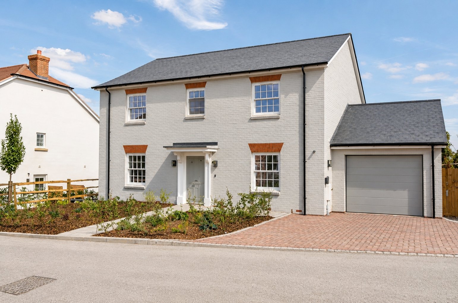 4 bedroom detached house for sale