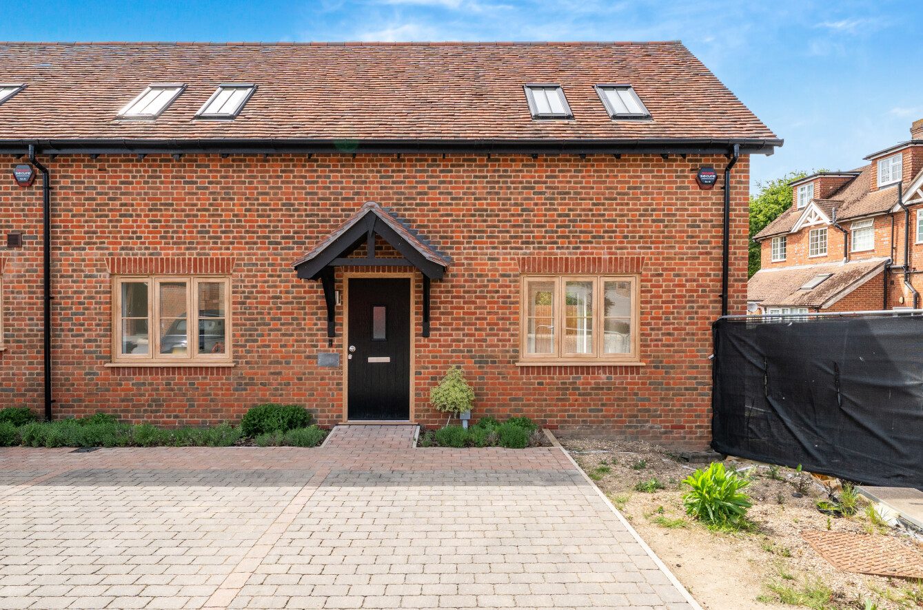 2 bedroom house for sale