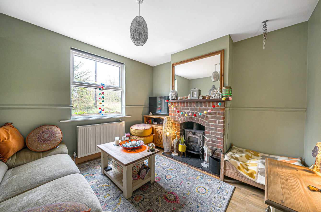 3 bedroom  semi-detached house for sale