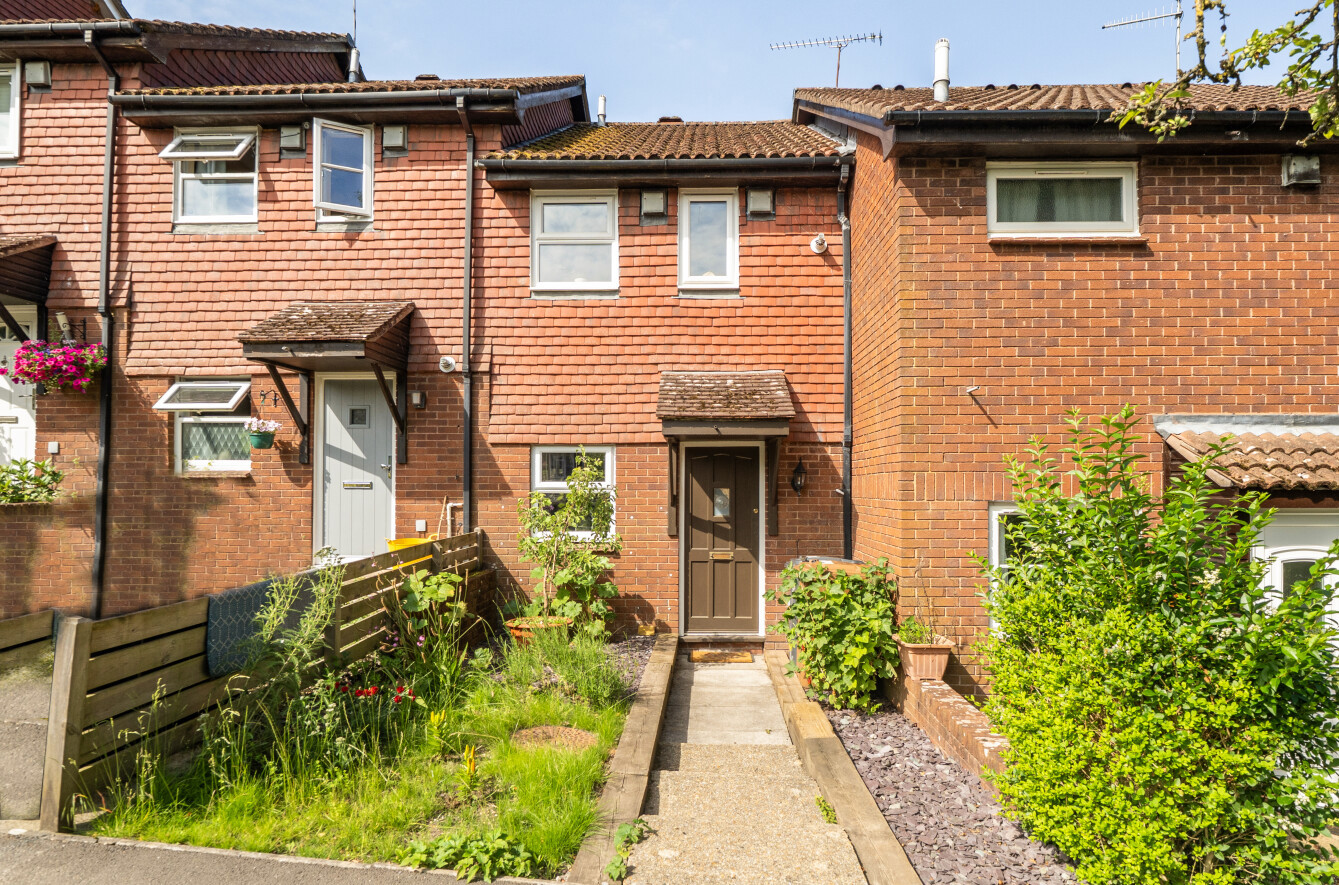 2 bedroom terraced house for sale