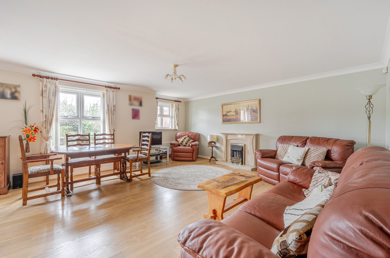 2 bedroom apartment for sale