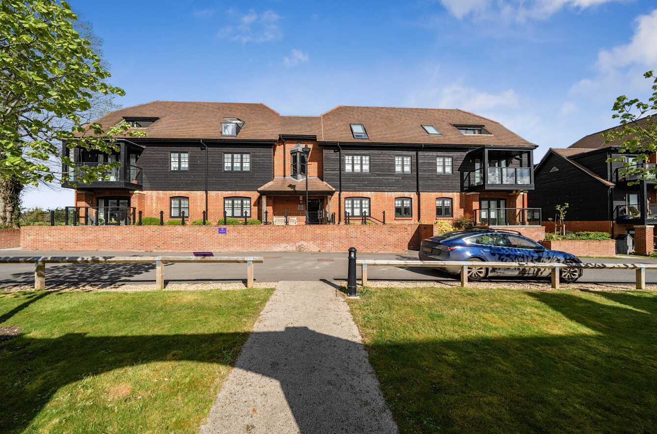 1 bedroom apartment for sale
