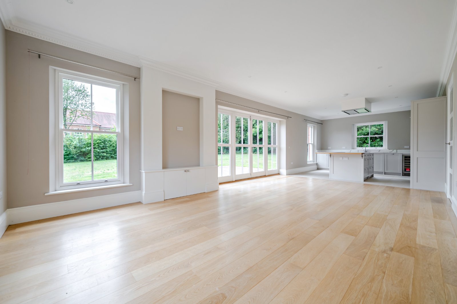 4 bedroom  detached house for sale
