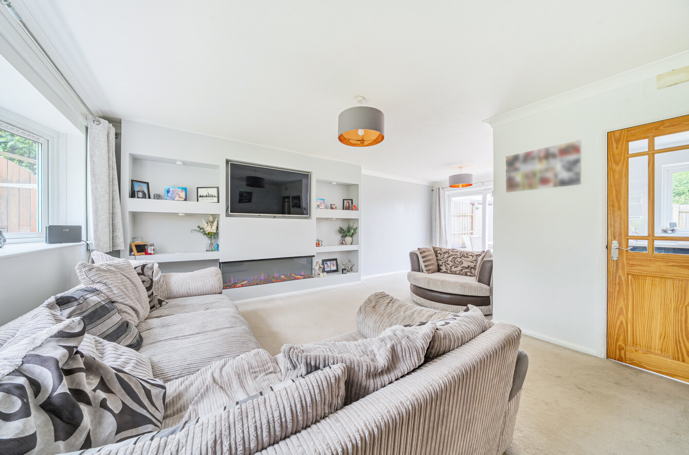 4 bedroom  detached house for sale