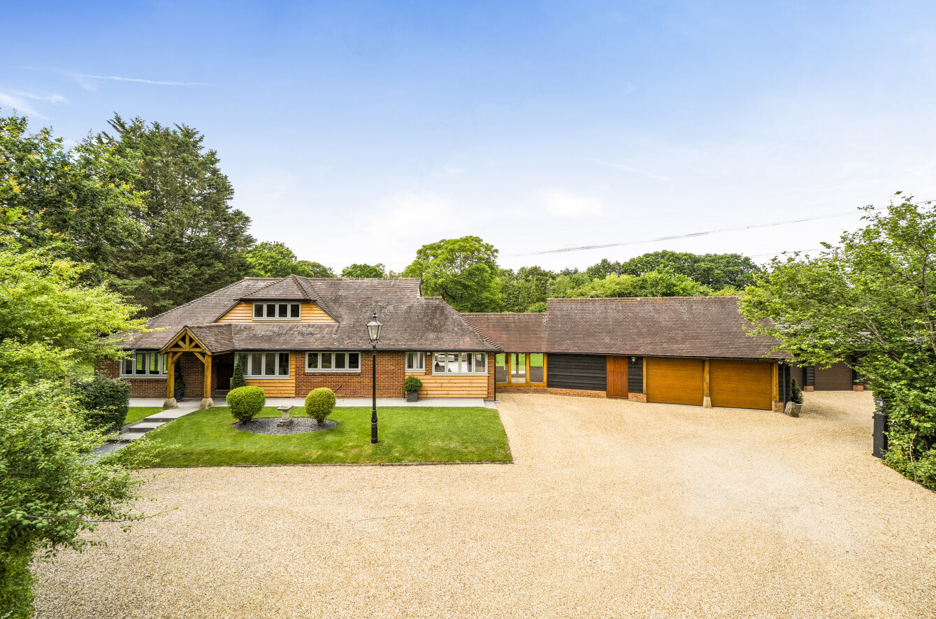 4 bedroom  detached house for sale