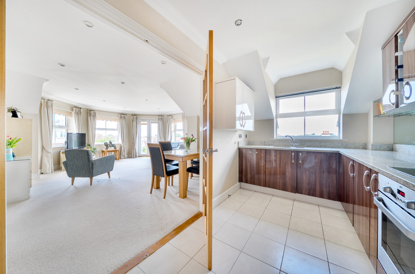 2 bedroom apartment for sale