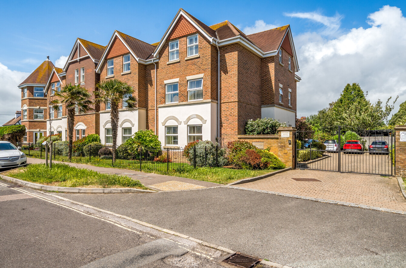 2 bedroom apartment for sale