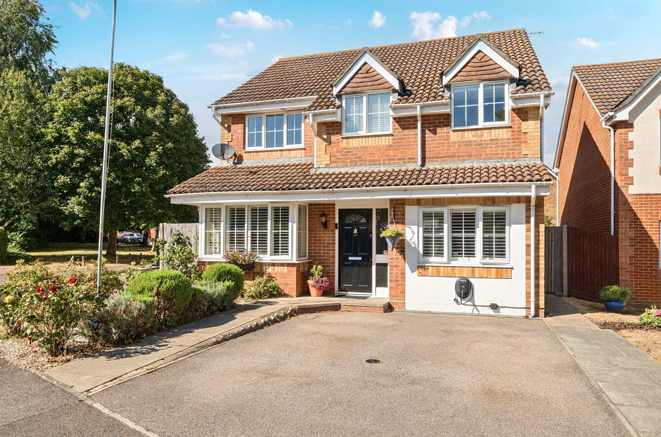 4 bedroom detached house for sale