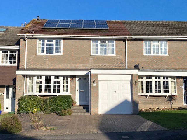 4 bedroom terraced house to rent