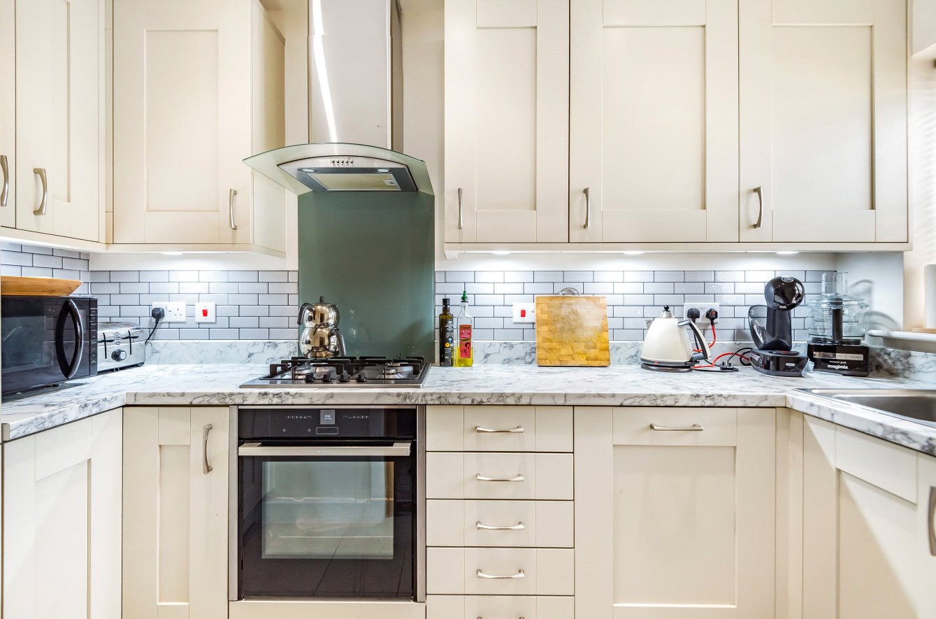 2 bedroom  semi-detached house to rent