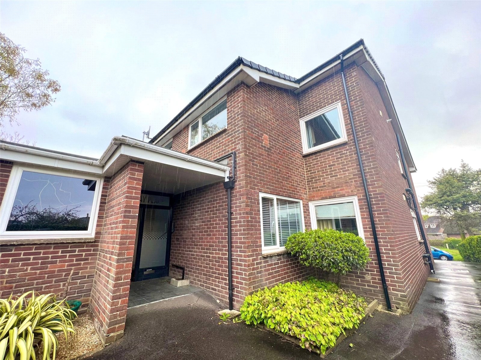 2 bedroom apartment to rent