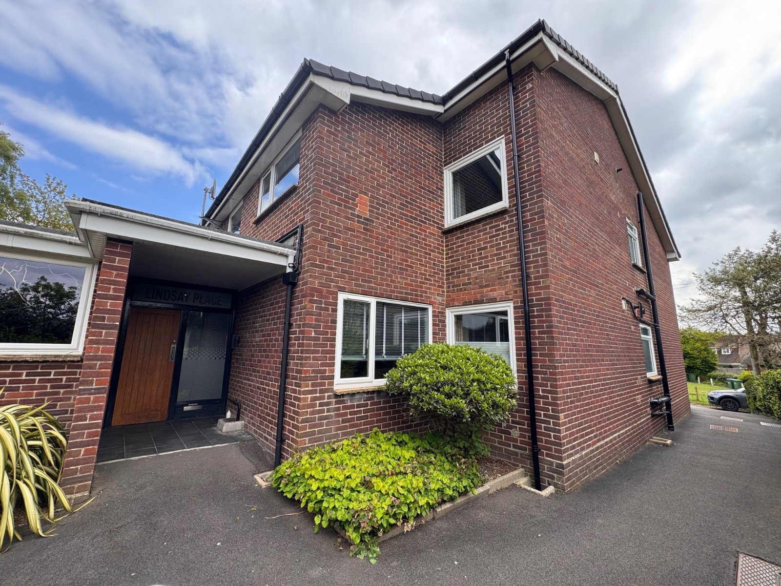 2 bedroom apartment to rent