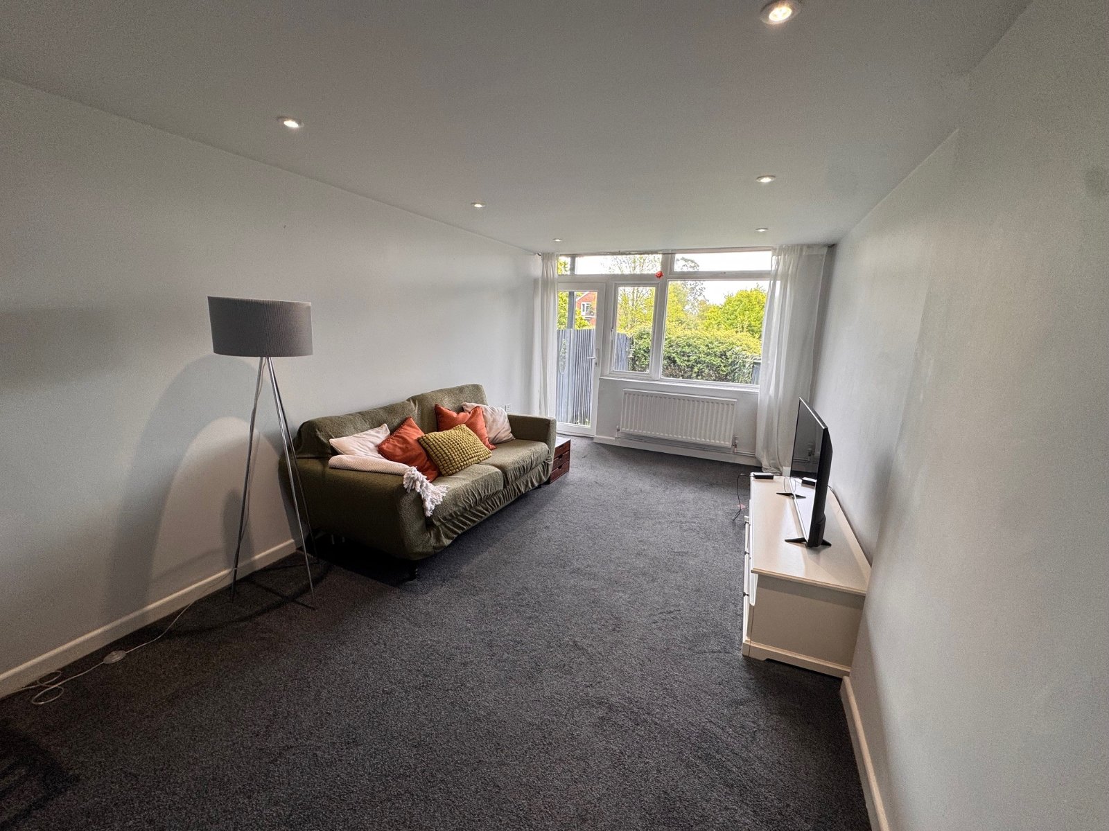 2 bedroom apartment to rent