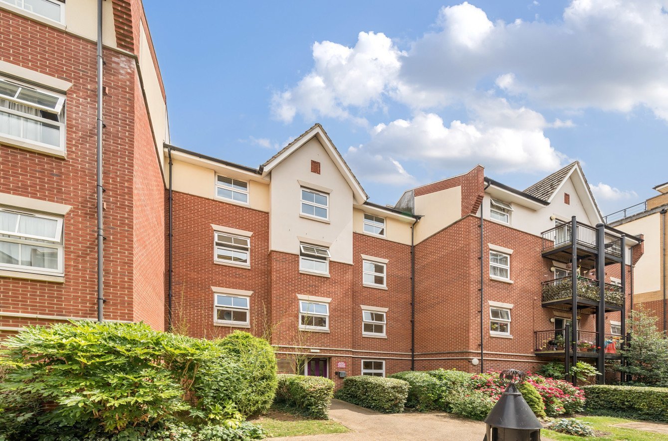 2 bedroom apartment to rent