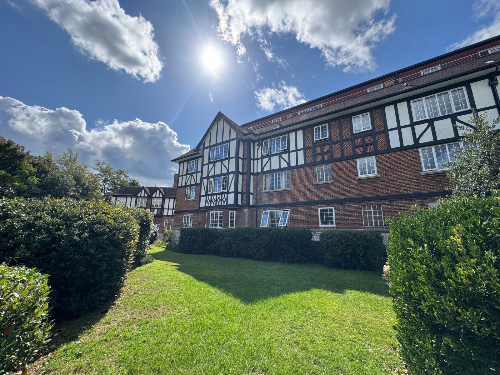 1 bedroom studio apartment to rent