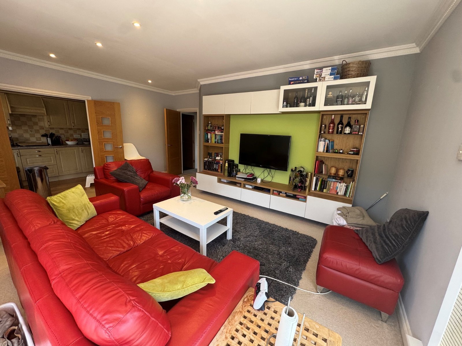 2 bedroom apartment to rent