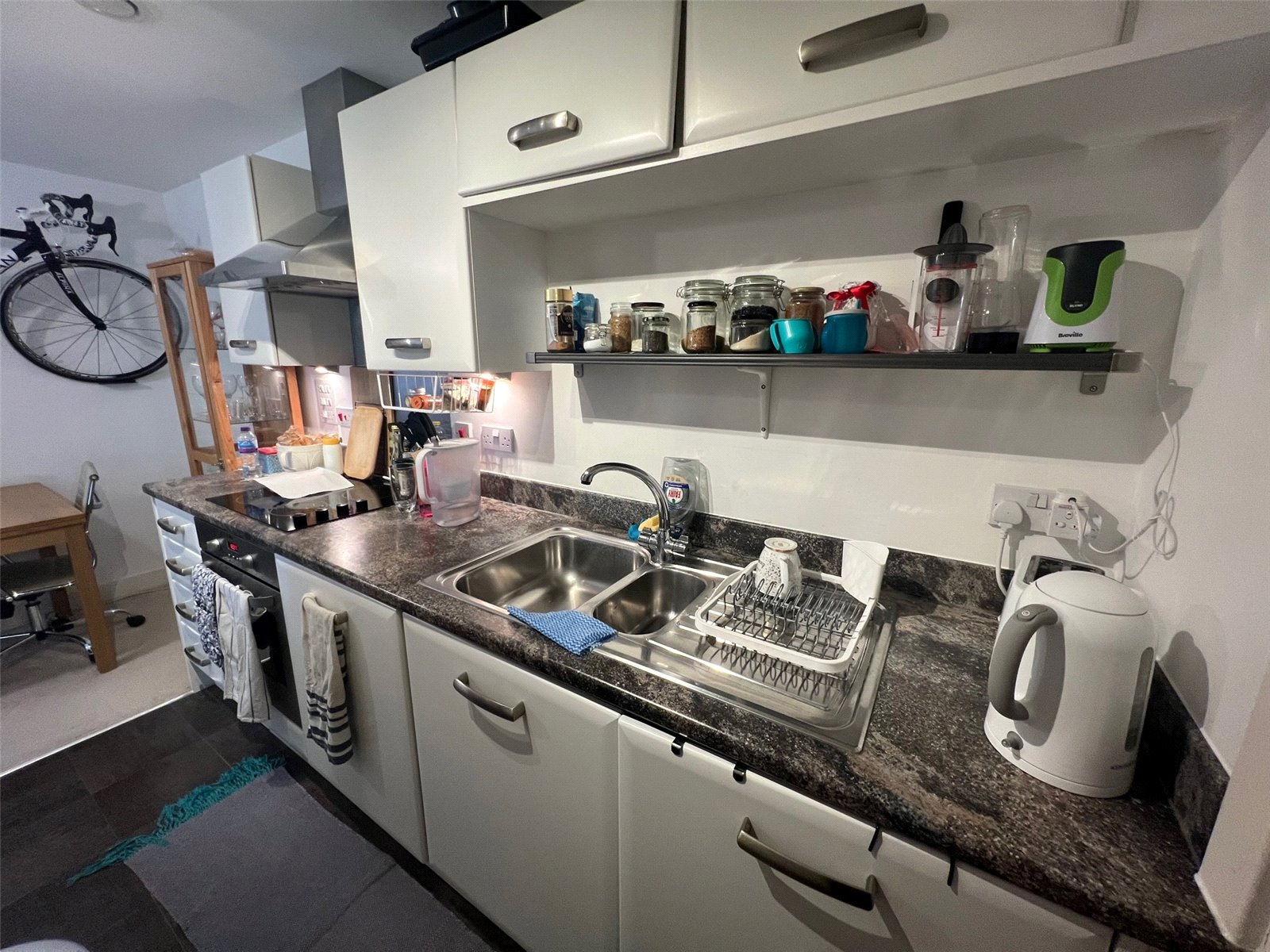 1 bedroom studio apartment to rent