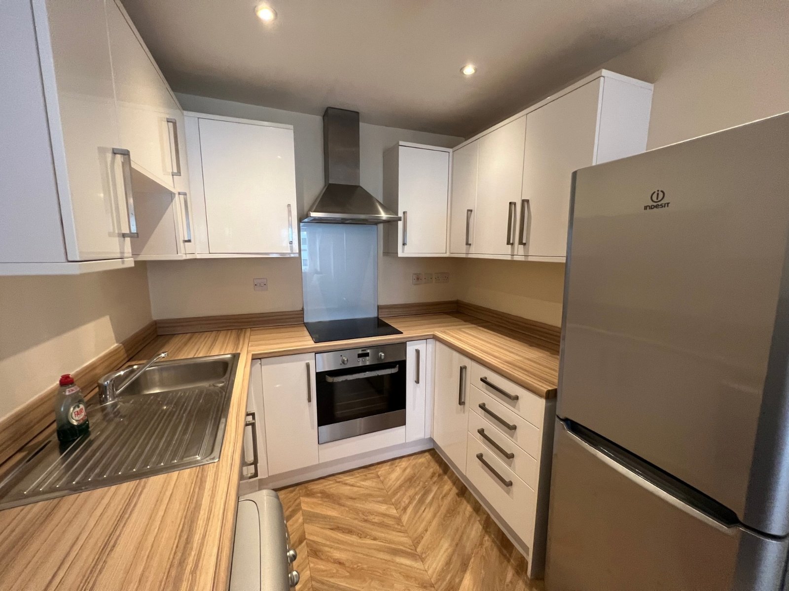 2 bedroom apartment to rent