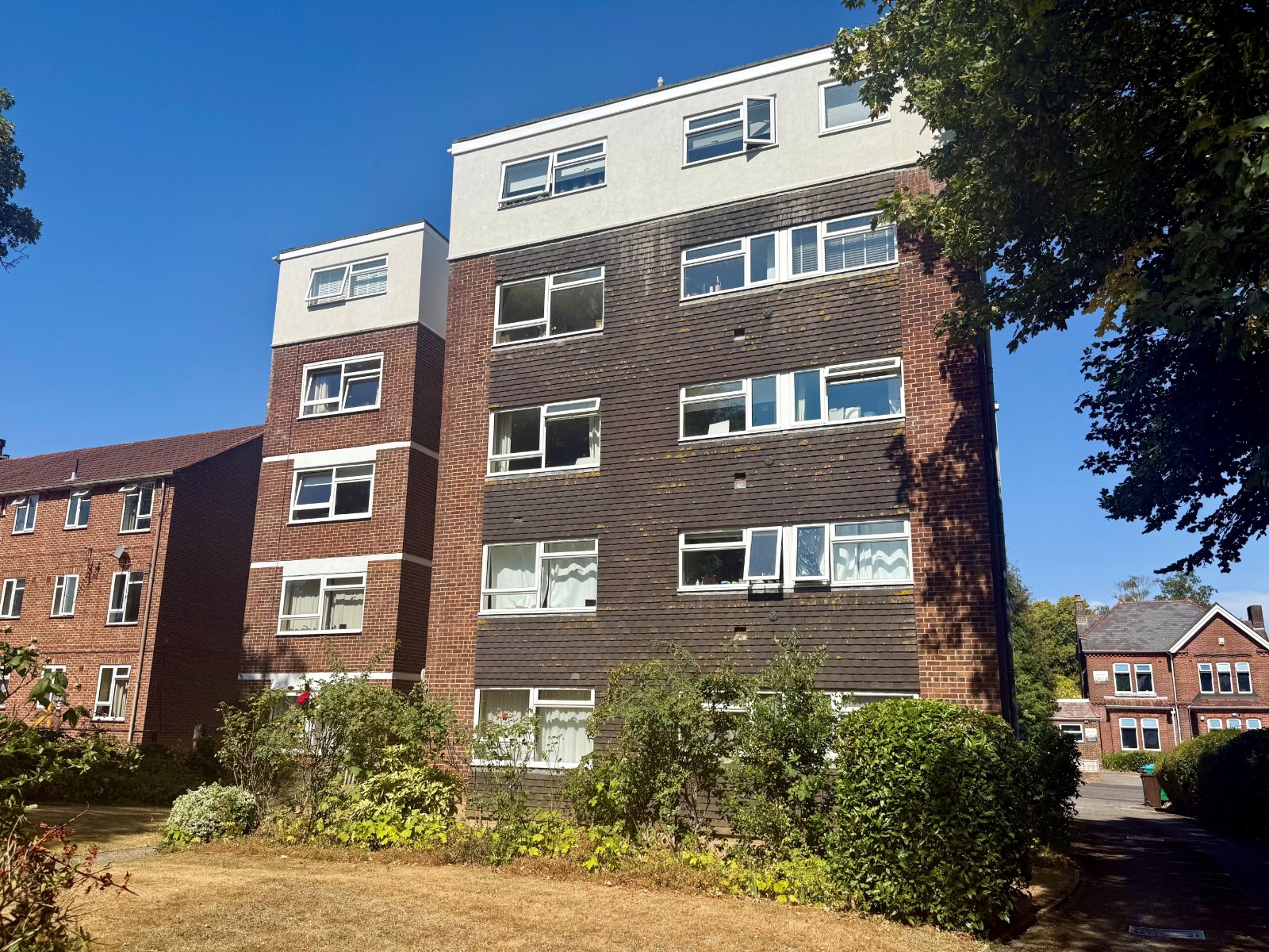 2 bedroom apartment to rent