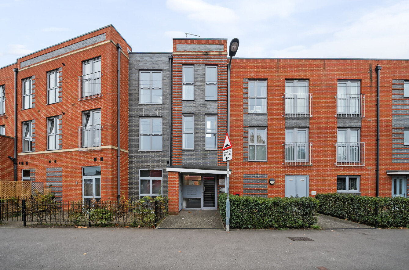 2 bedroom apartment to rent