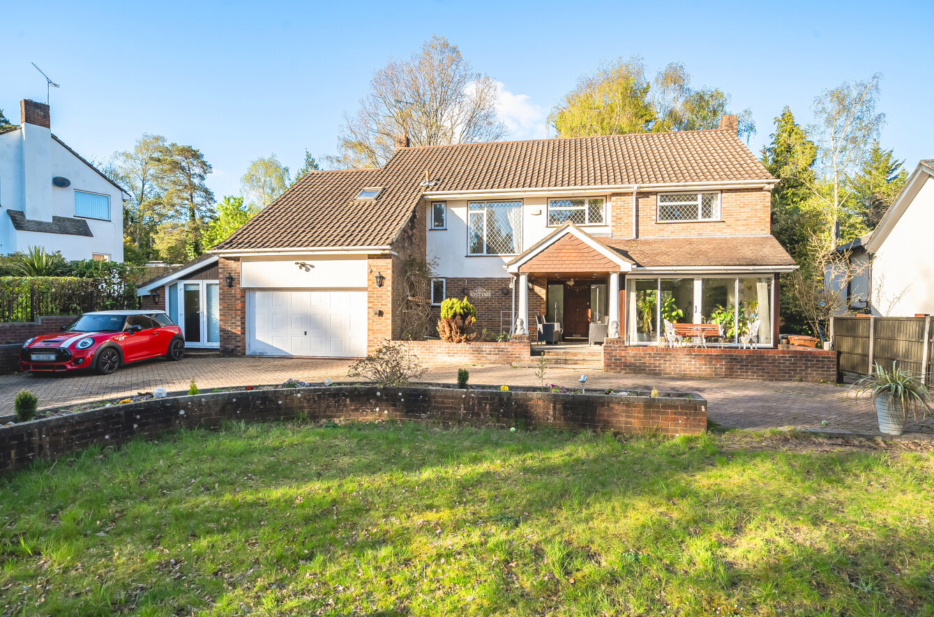 5 bedroom detached house to rent
