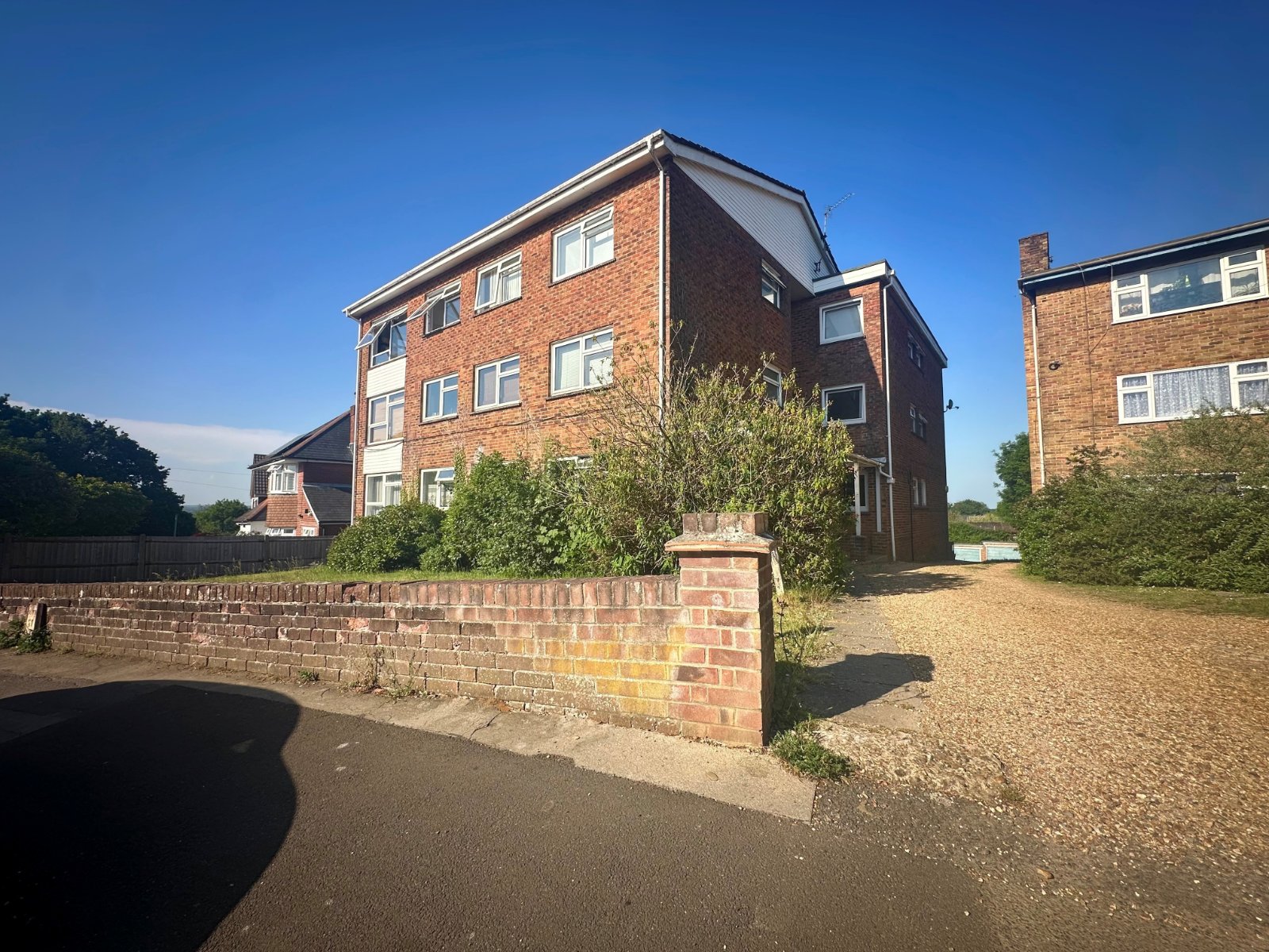 2 bedroom apartment to rent