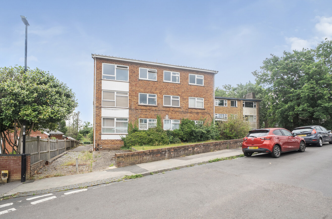 2 bedroom apartment to rent
