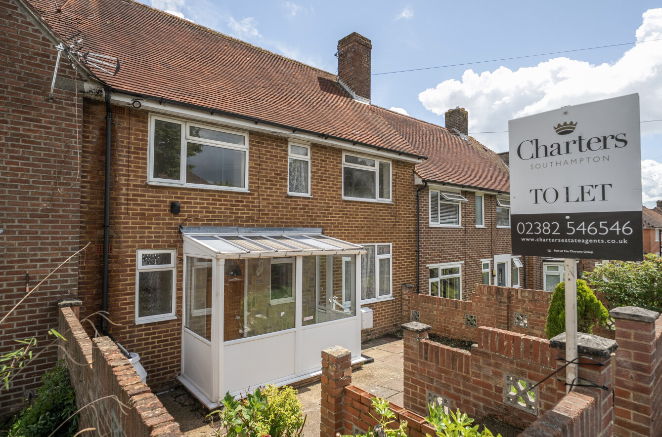4 bedroom terraced house to rent