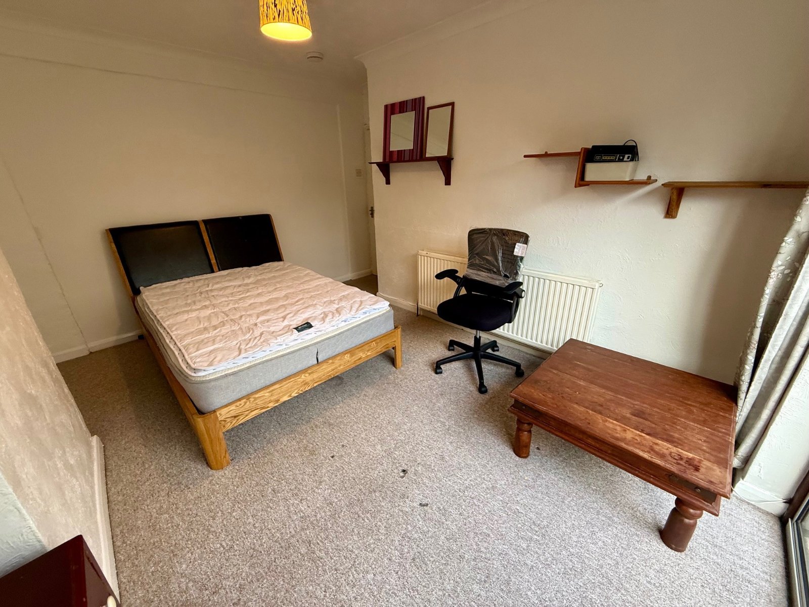 1 bedroom sharedaccommodation to rent