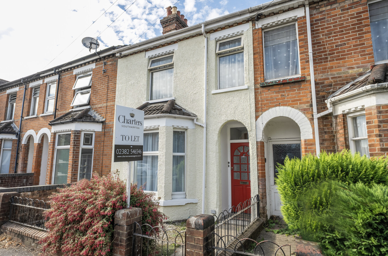 1 bedroom maisonette to rent