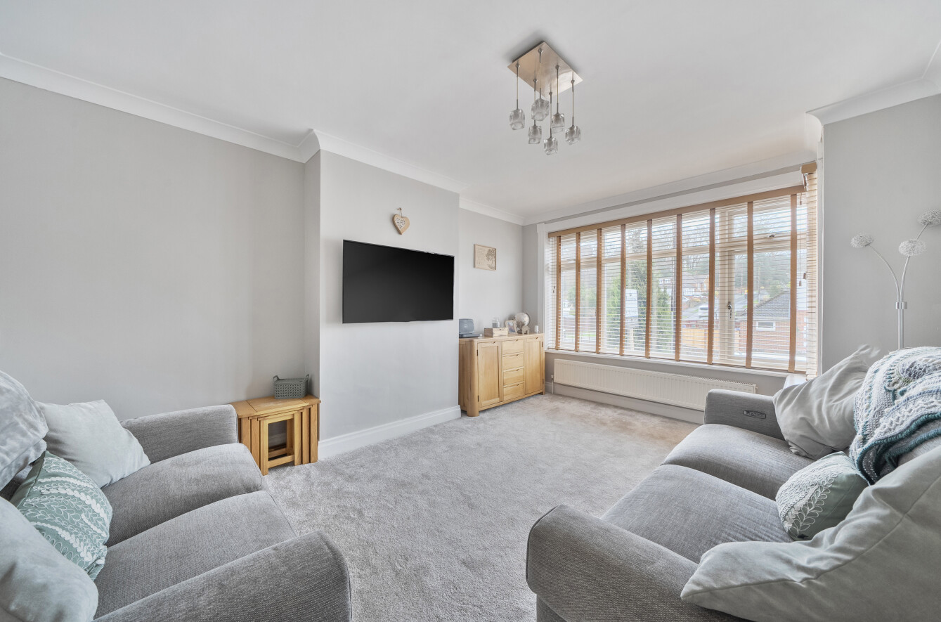 3 bedroom  semi-detached house for sale
