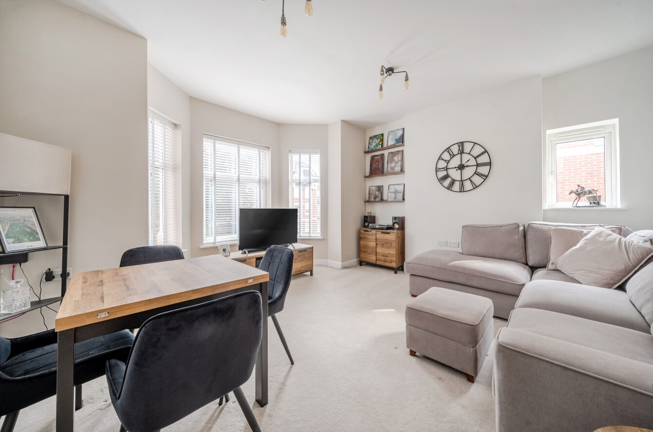 1 bedroom apartment for sale