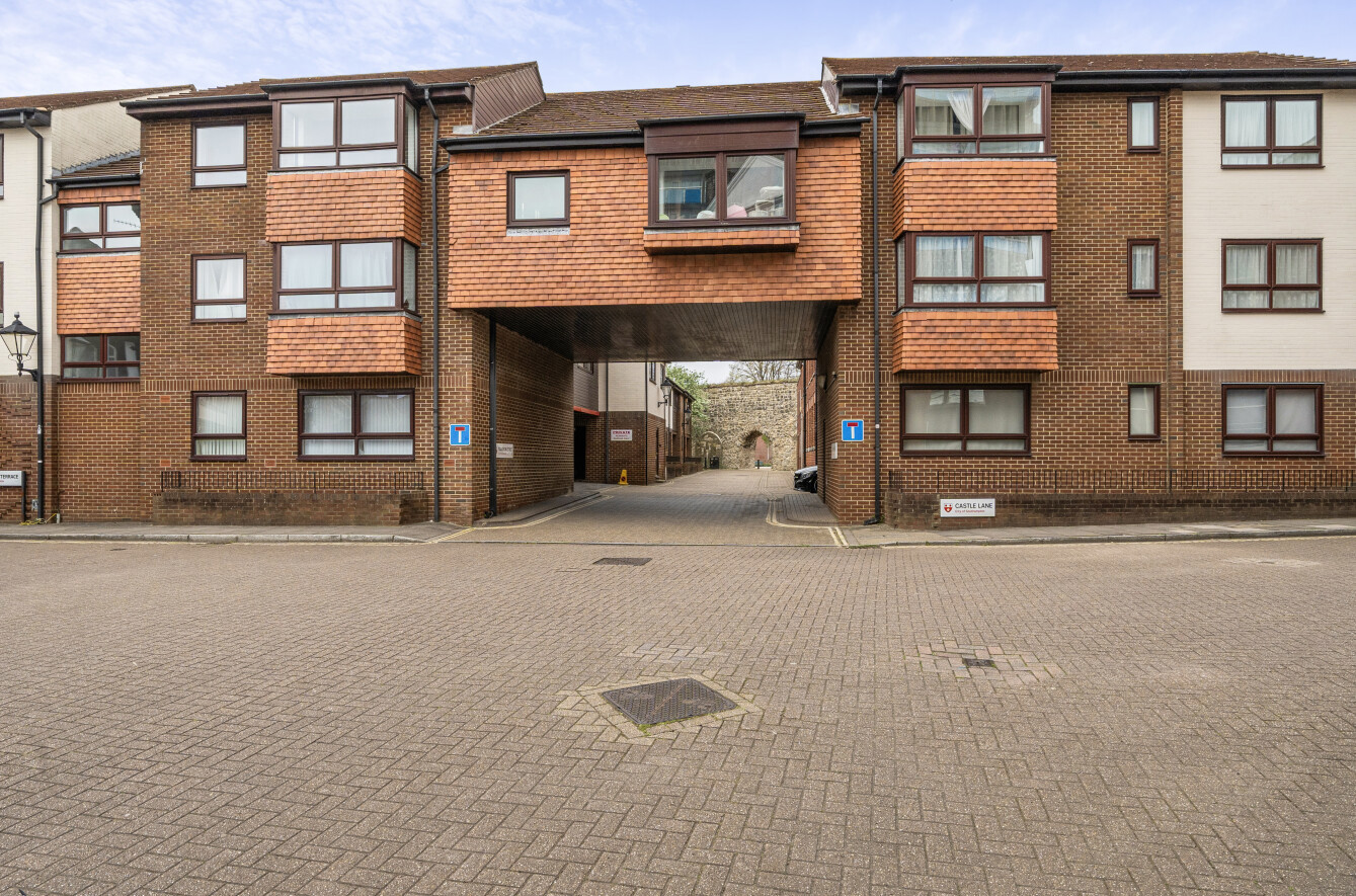 1 bedroom apartment for sale