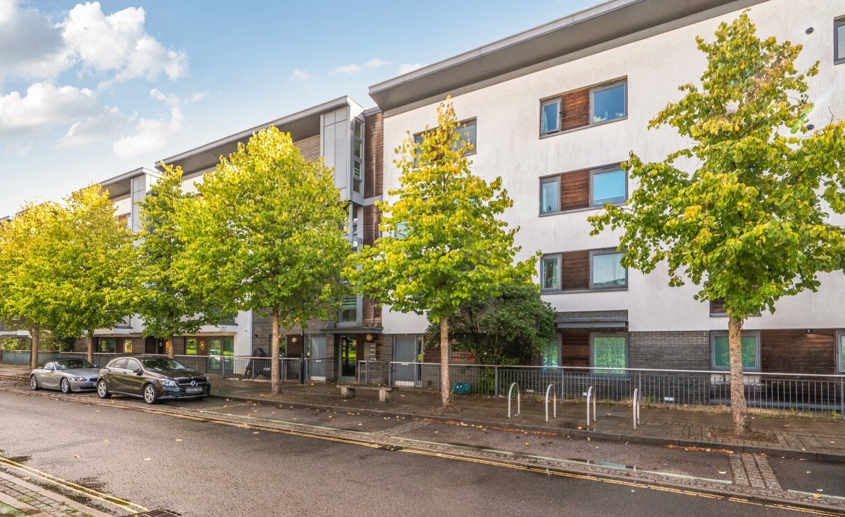 2 bedroom maisonette for sale